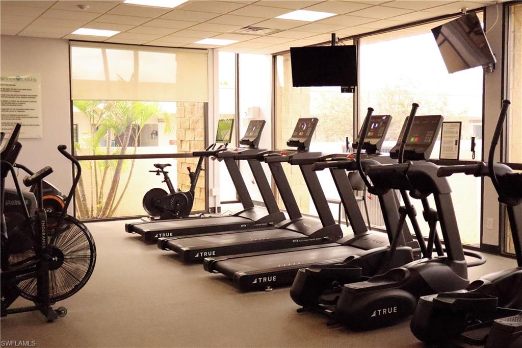 SEVEN LAKES - Residential