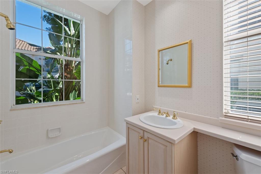 COLONADE - Residential