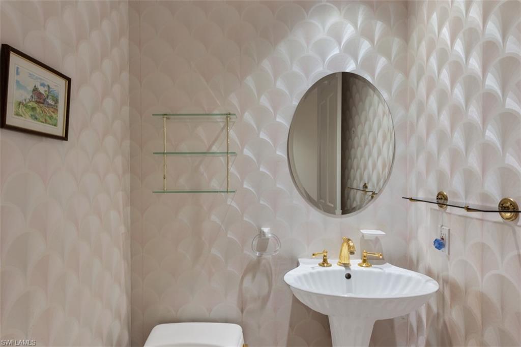 COLONADE - Residential