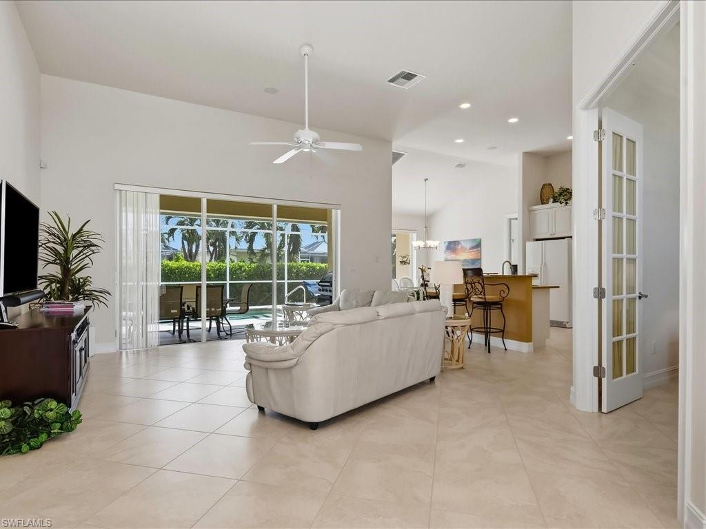 159 Balfour DR