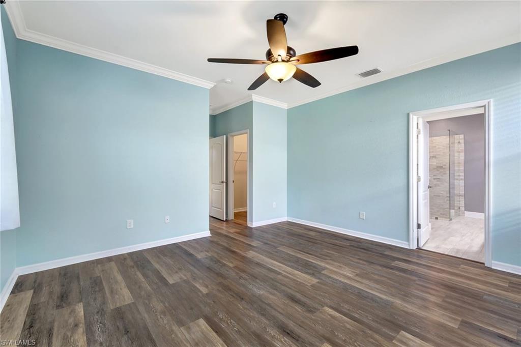 HAMPTON LAKES - Residential