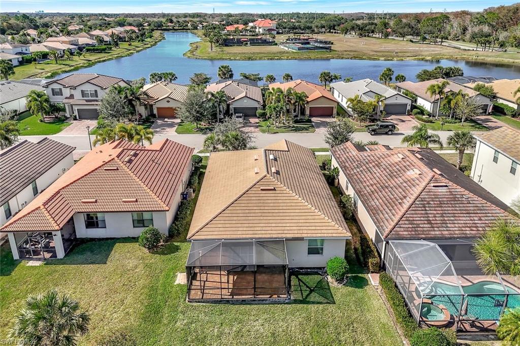 HAMPTON LAKES - Residential