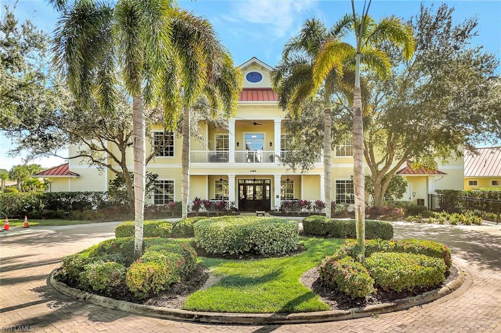 HAMPTON LAKES - Residential