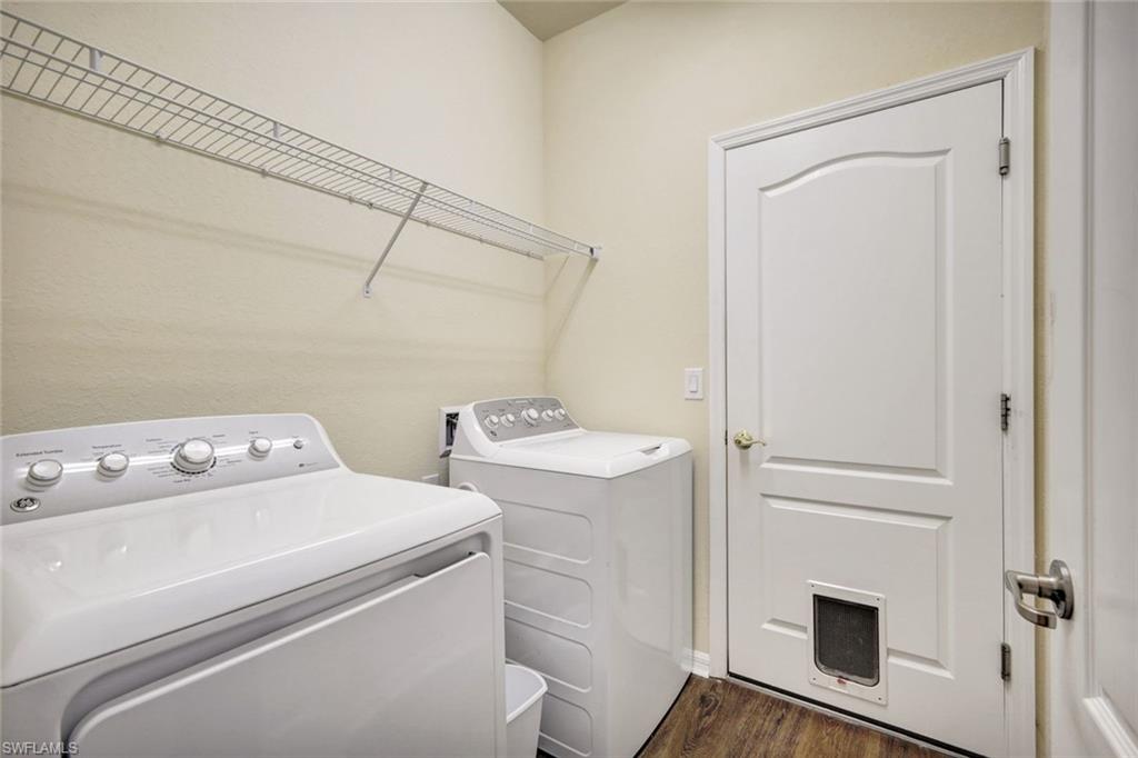 HAMPTON LAKES - Residential