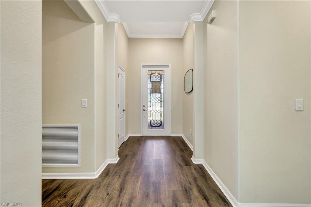 HAMPTON LAKES - Residential