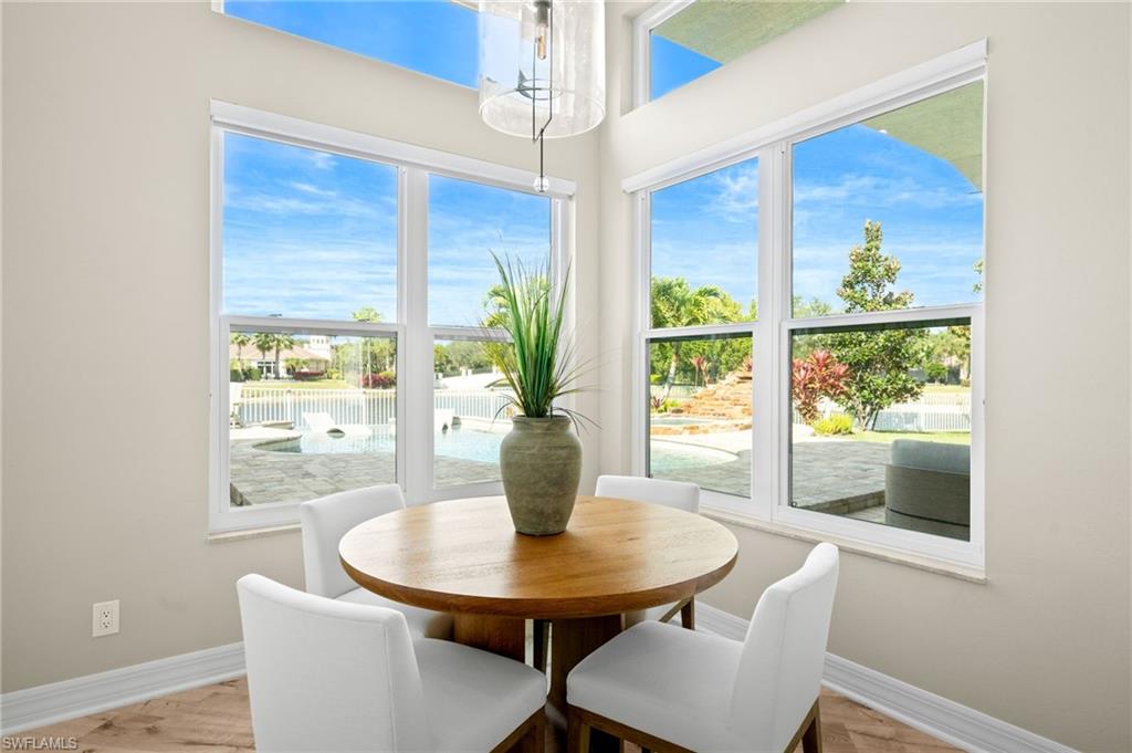 SATURNIA LAKES - Residential