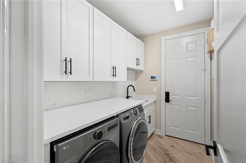 SATURNIA LAKES - Residential