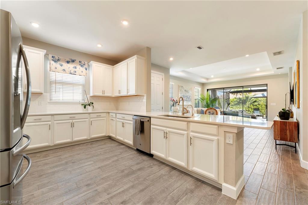 ESPLANADE BY THE ISLANDS - Residential