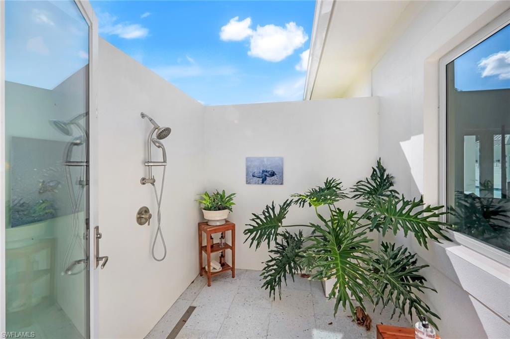 ACREAGE HEADER - Residential