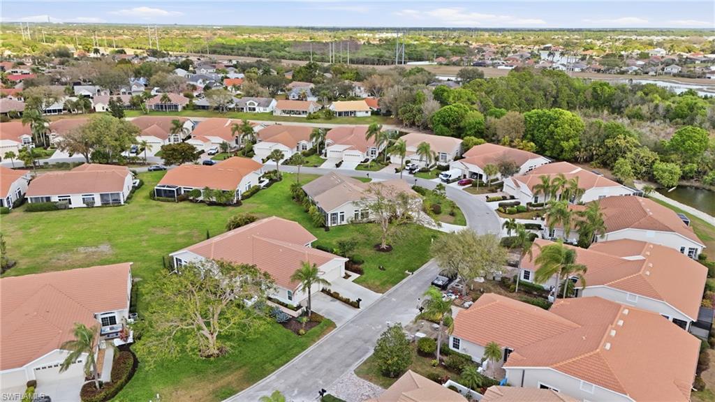 DEVONSHIRE LAKES - Residential