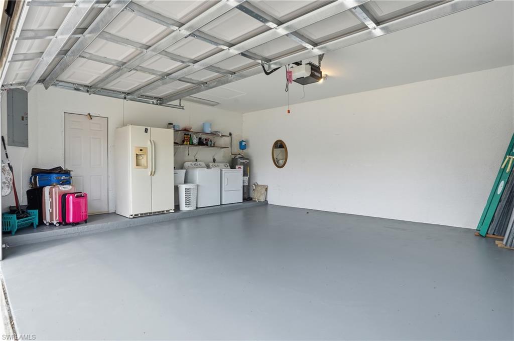 DEVONSHIRE LAKES - Residential