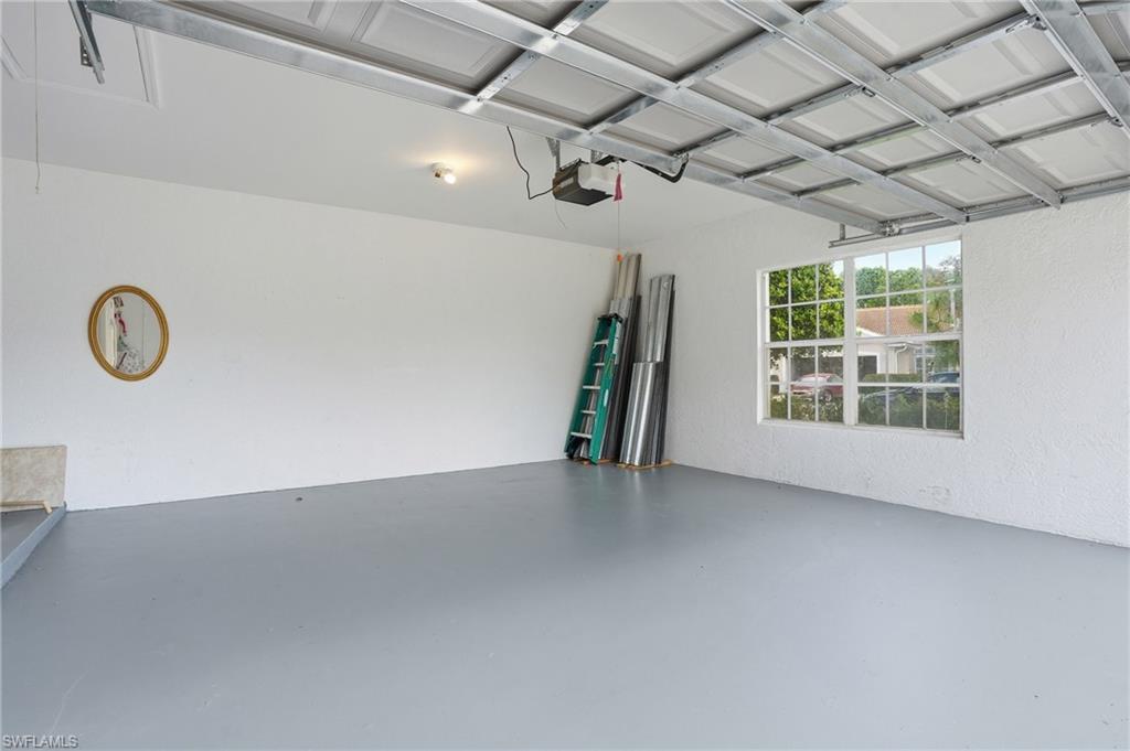 DEVONSHIRE LAKES - Residential