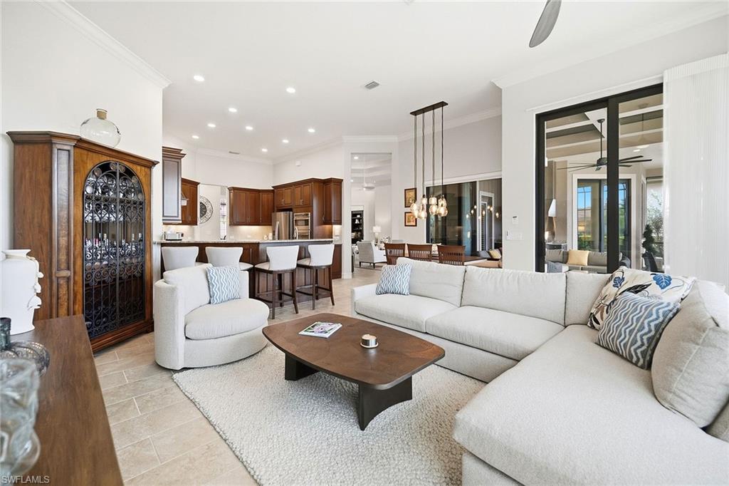 6646 Costa CIR