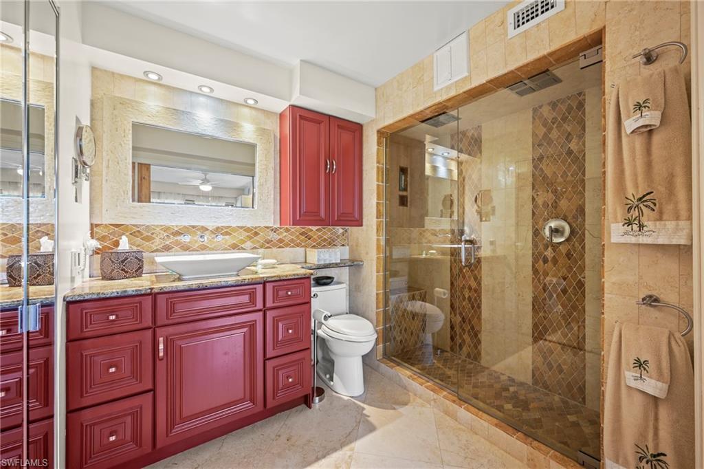 DOLPHIN WAY - Residential