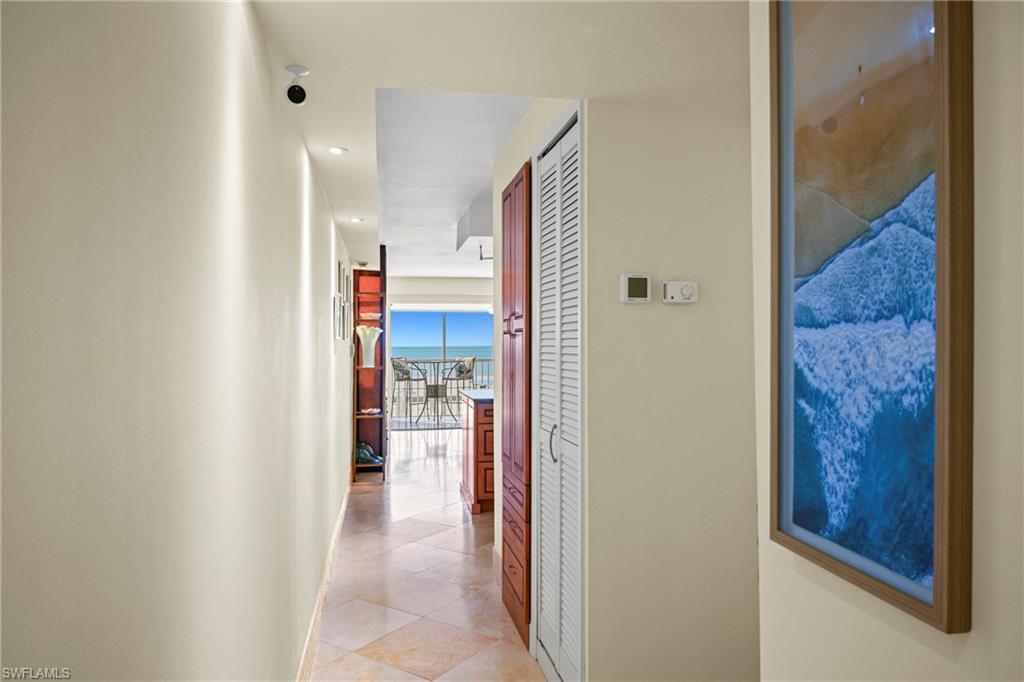 DOLPHIN WAY - Residential