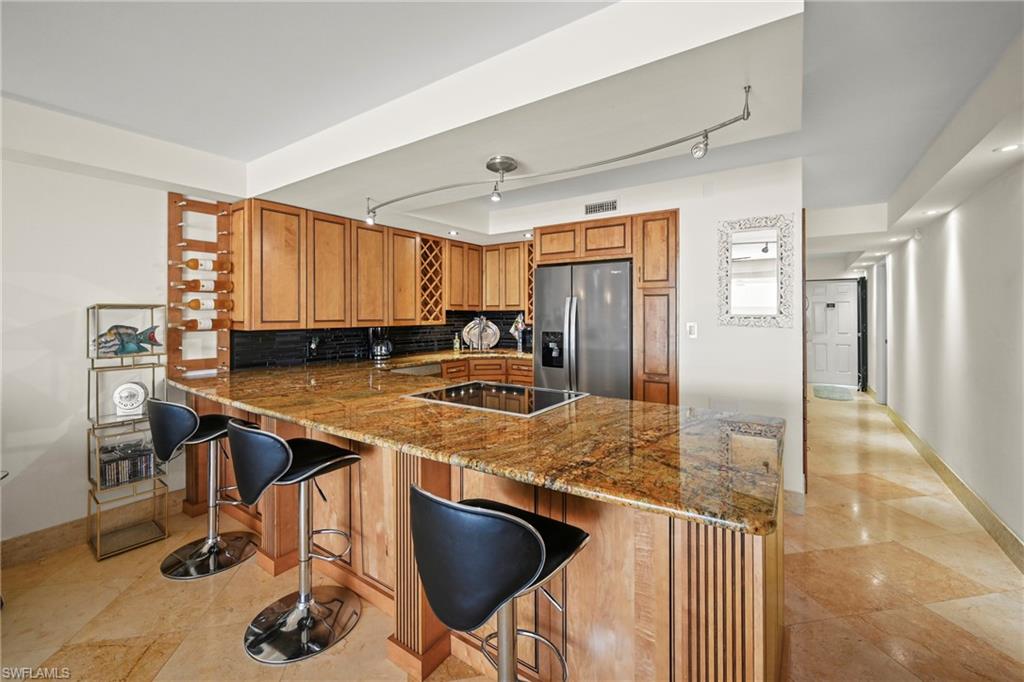 DOLPHIN WAY - Residential