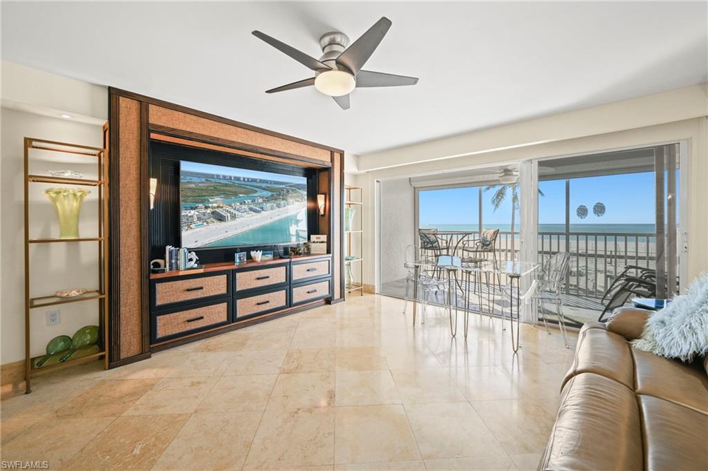 DOLPHIN WAY - Residential