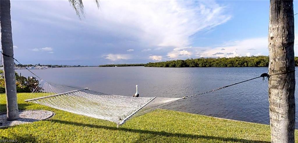 HOLIDAY HEIGHTS - Residential