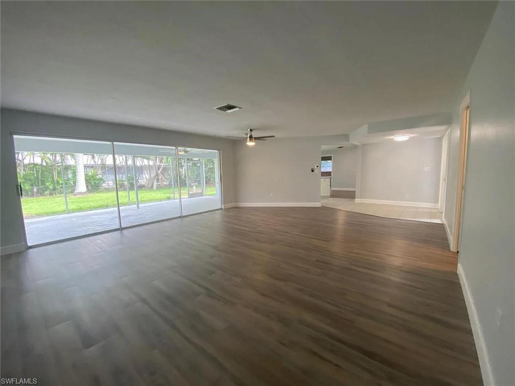 5097 Greenbriar DR