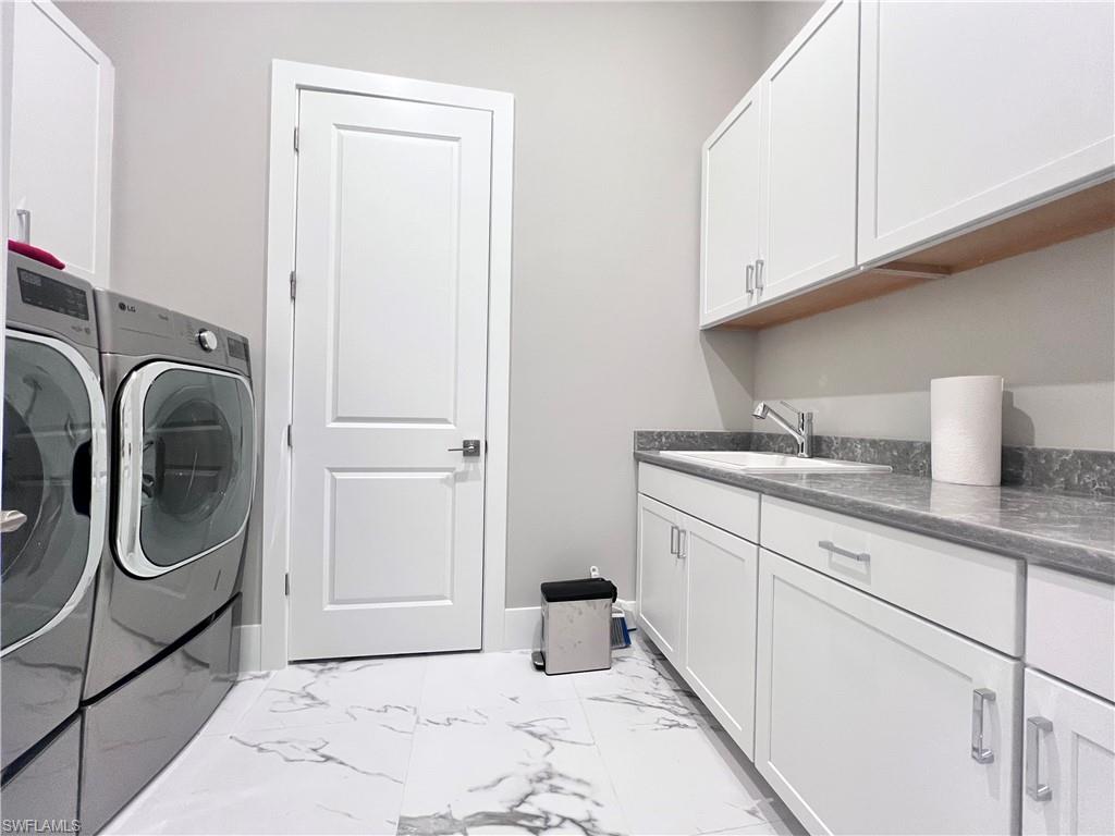 CAYMAS - Residential Lease