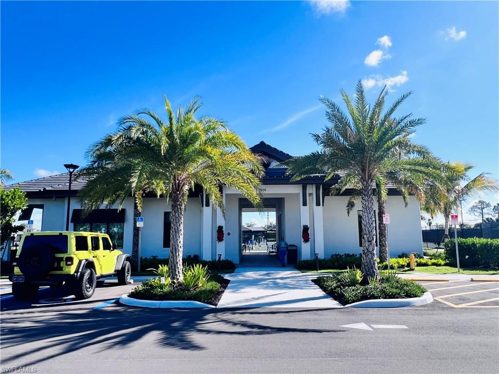 CAYMAS - Residential Lease