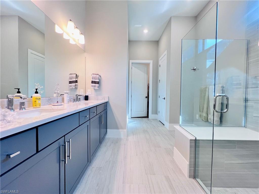 CAYMAS - Residential Lease