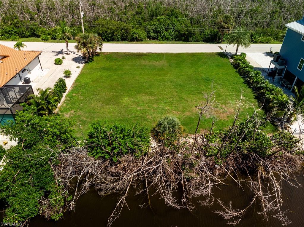 GALT ISLAND SHORES - Land