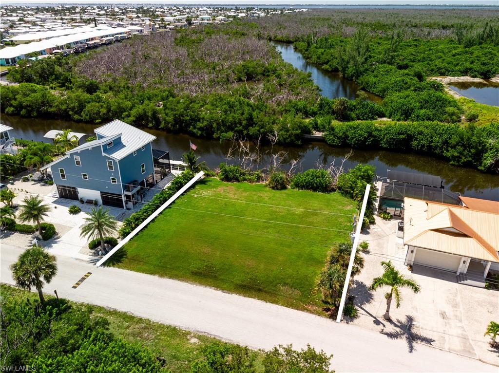 GALT ISLAND SHORES - Land