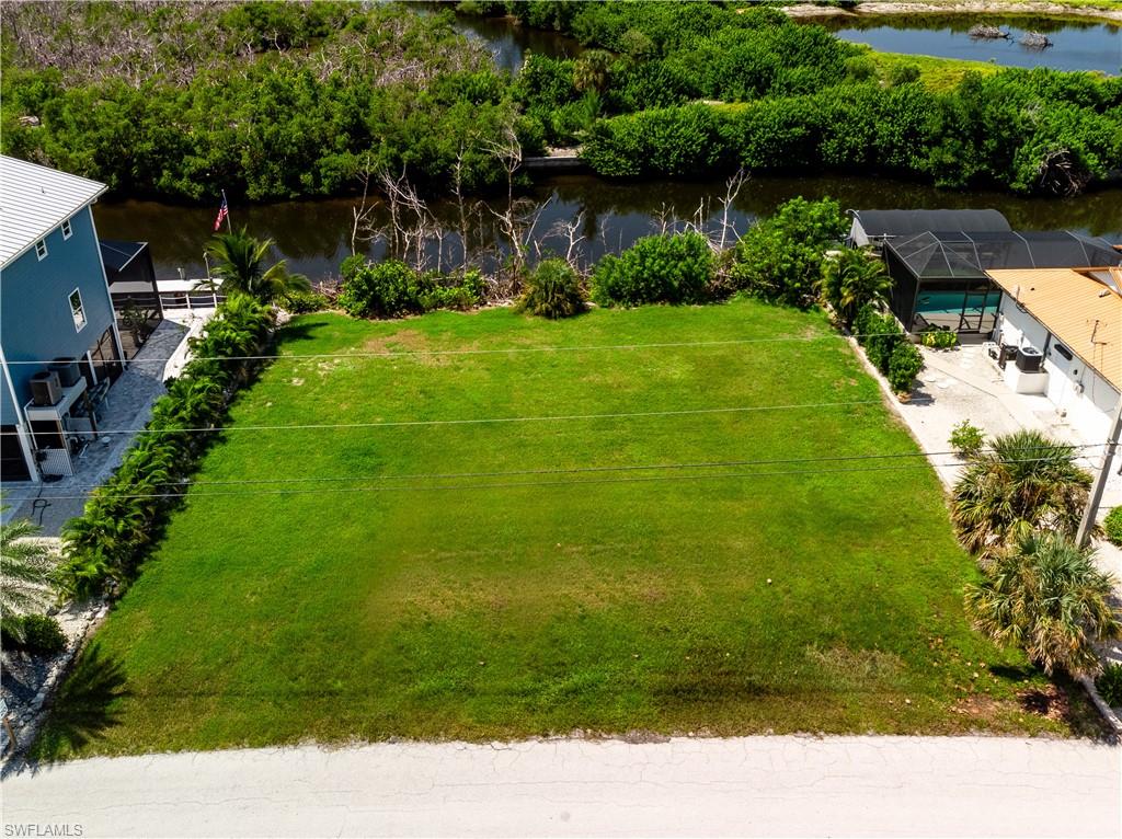 GALT ISLAND SHORES - Land