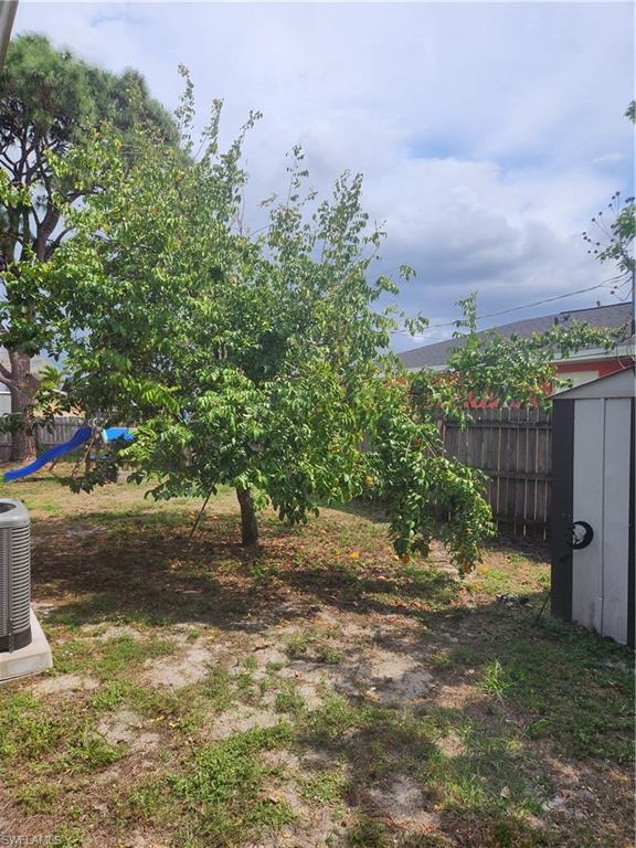 SAN CARLOS PARK - Residential