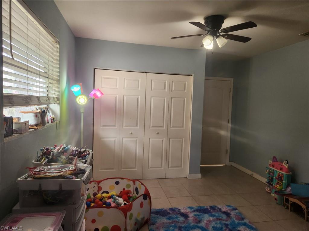 SAN CARLOS PARK - Residential