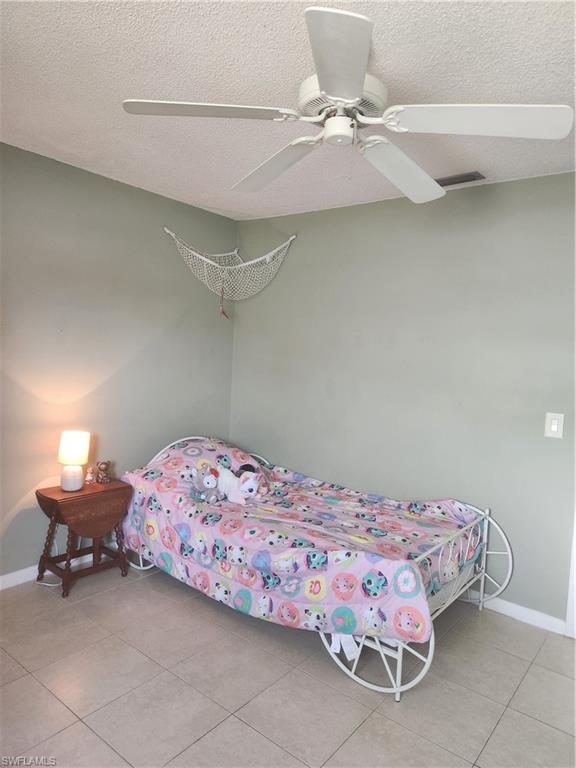 SAN CARLOS PARK - Residential