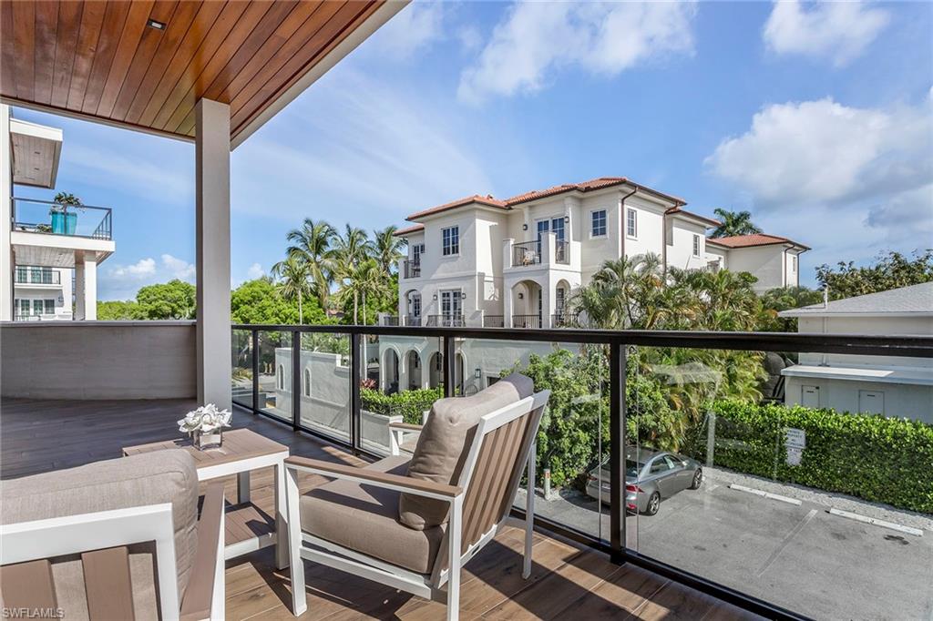 OLDE NAPLES - Residential