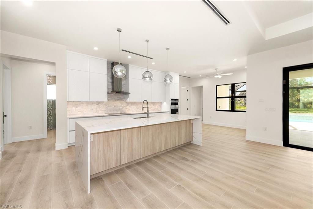 GOLDEN GATE ESTATES - Residential