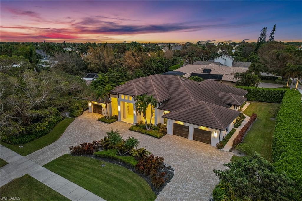 MOORINGS - Residential