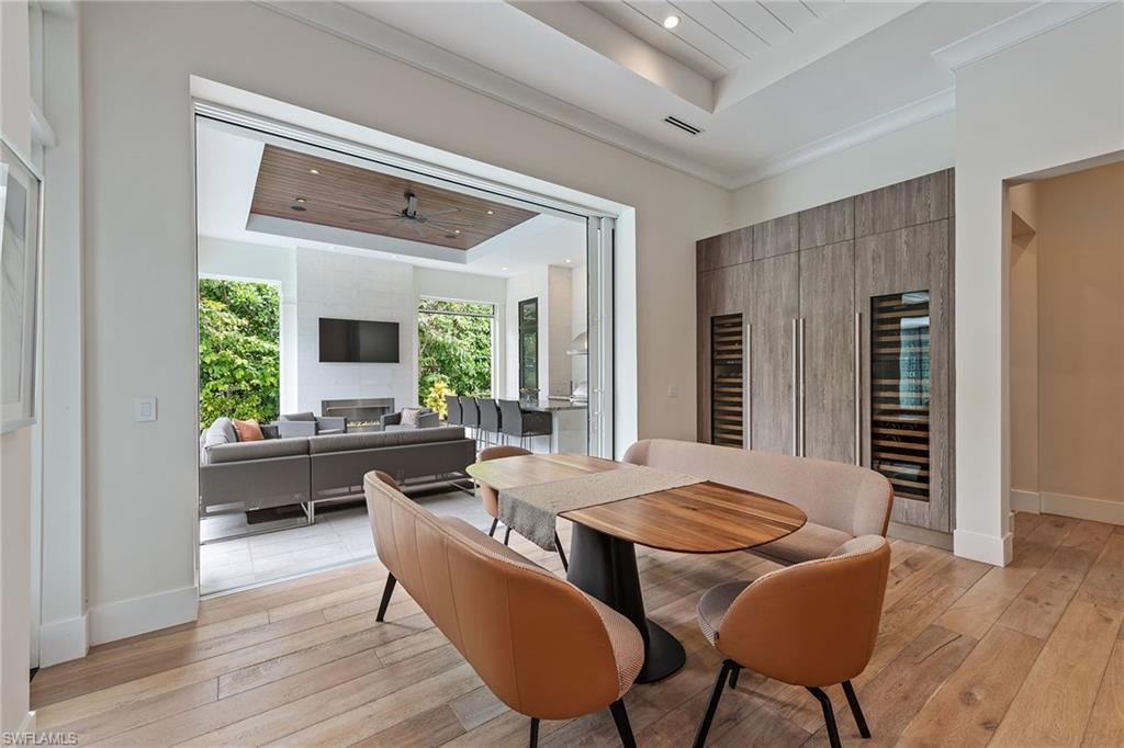 MOORINGS - Residential