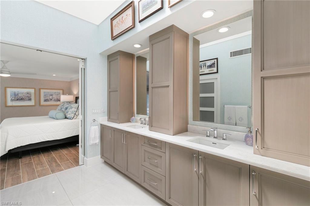 BRIDGE WAY VILLAS - Residential