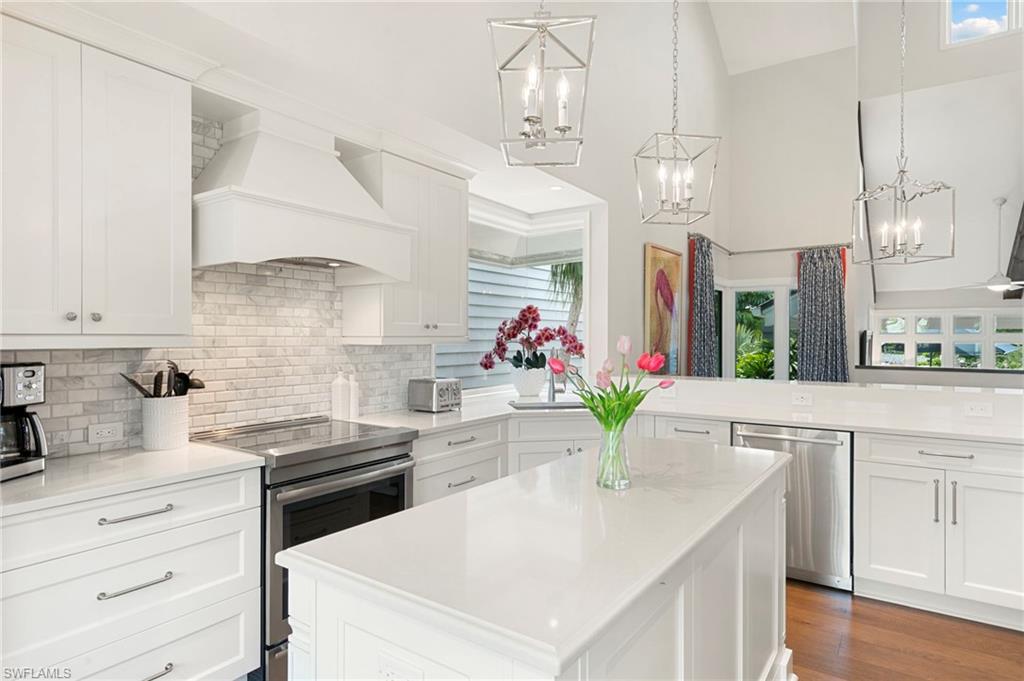 BRIDGE WAY VILLAS - Residential