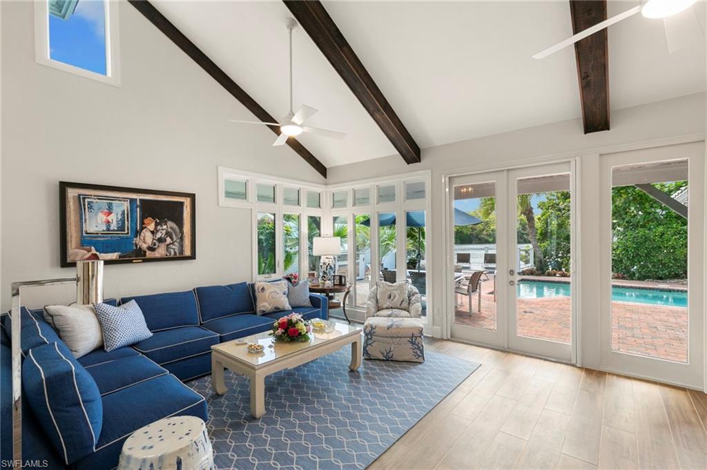 BRIDGE WAY VILLAS - Residential