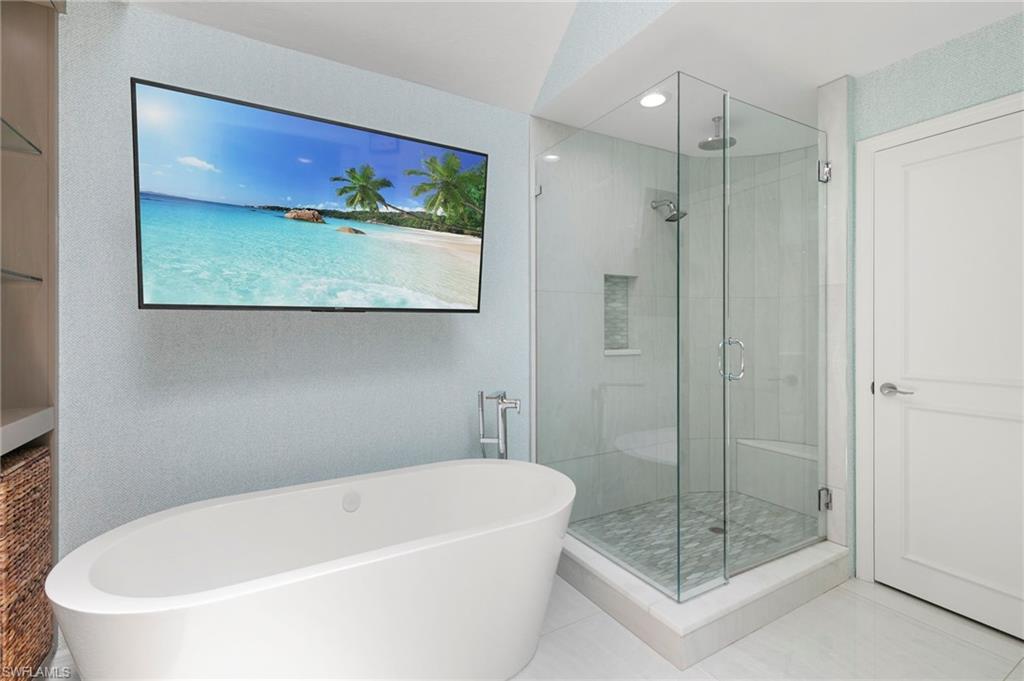 BRIDGE WAY VILLAS - Residential