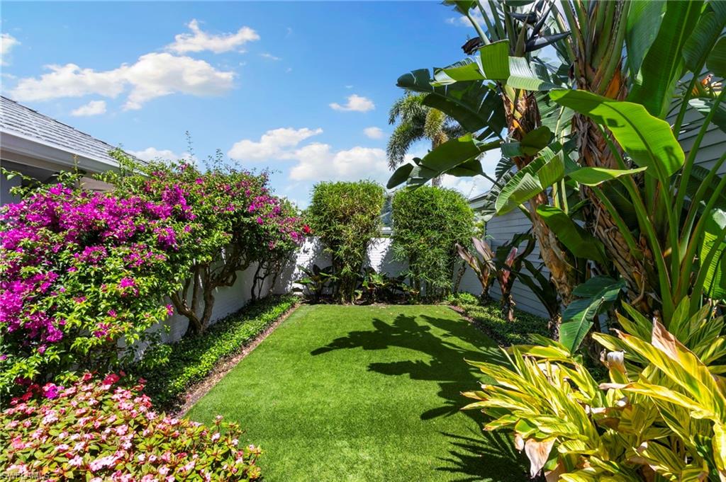 BRIDGE WAY VILLAS - Residential