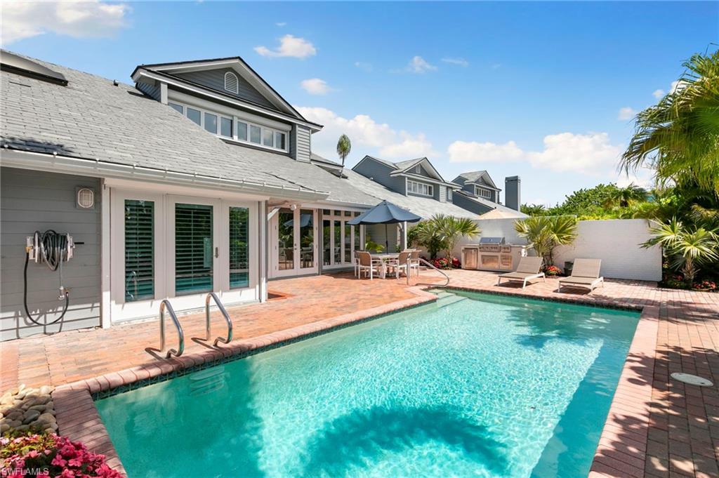 BRIDGE WAY VILLAS - Residential