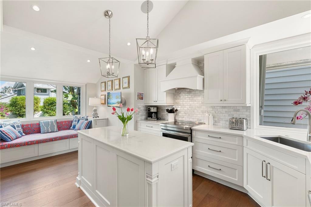 BRIDGE WAY VILLAS - Residential