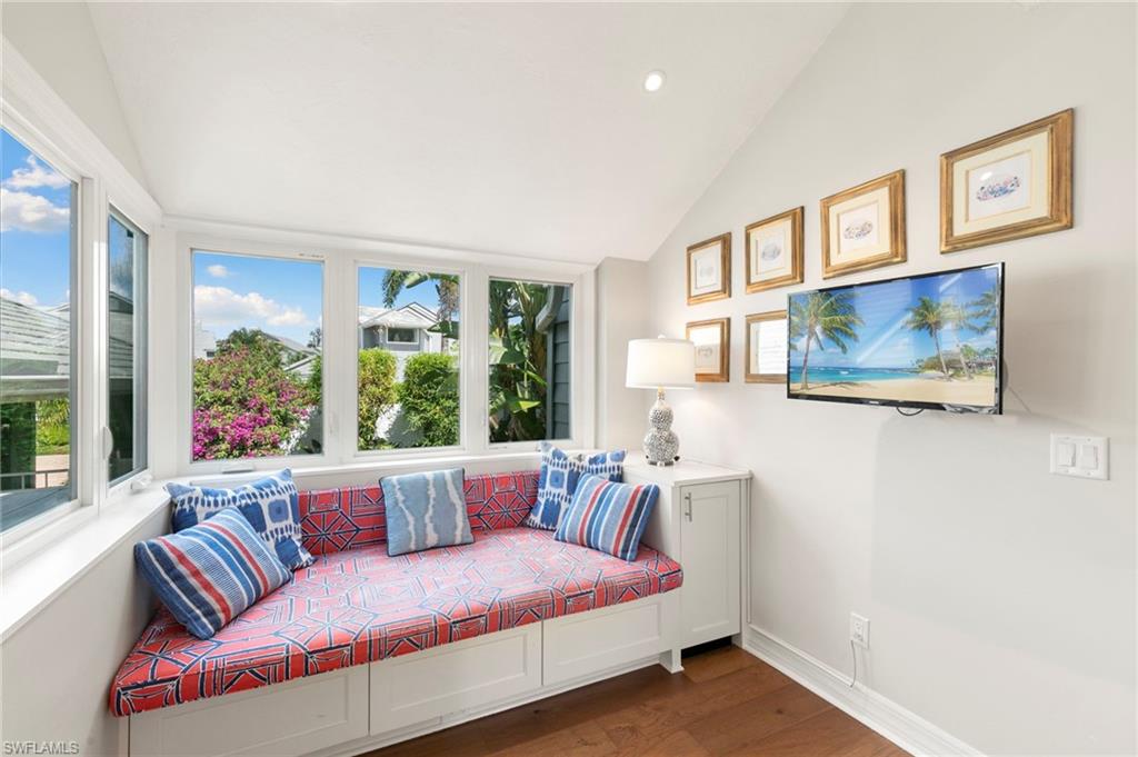 BRIDGE WAY VILLAS - Residential