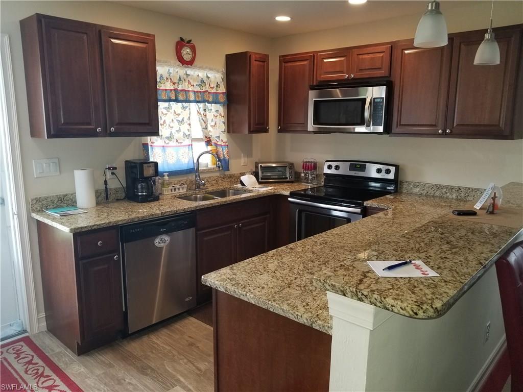 COUNTRY CLUB GARDENS - Residential