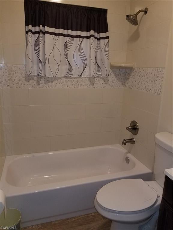 COUNTRY CLUB GARDENS - Residential