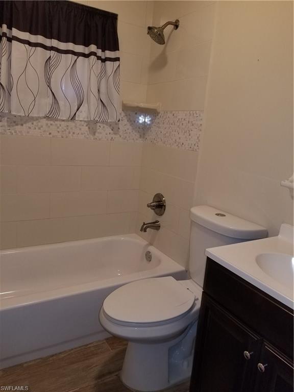 COUNTRY CLUB GARDENS - Residential