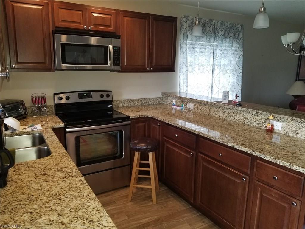 COUNTRY CLUB GARDENS - Residential