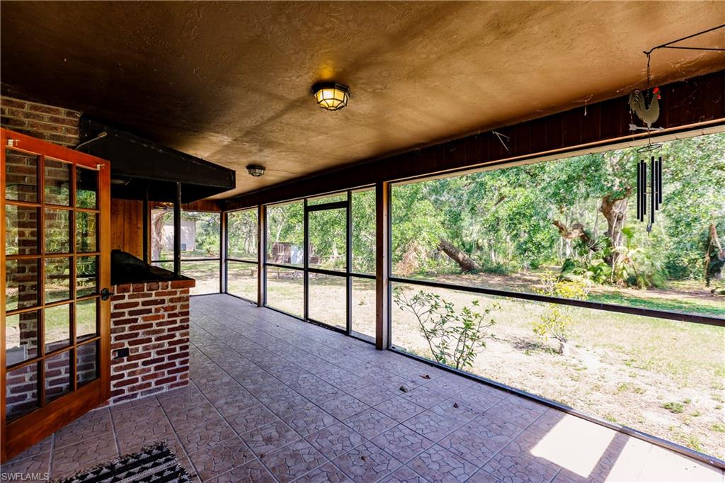 LAKE SUZY - Residential