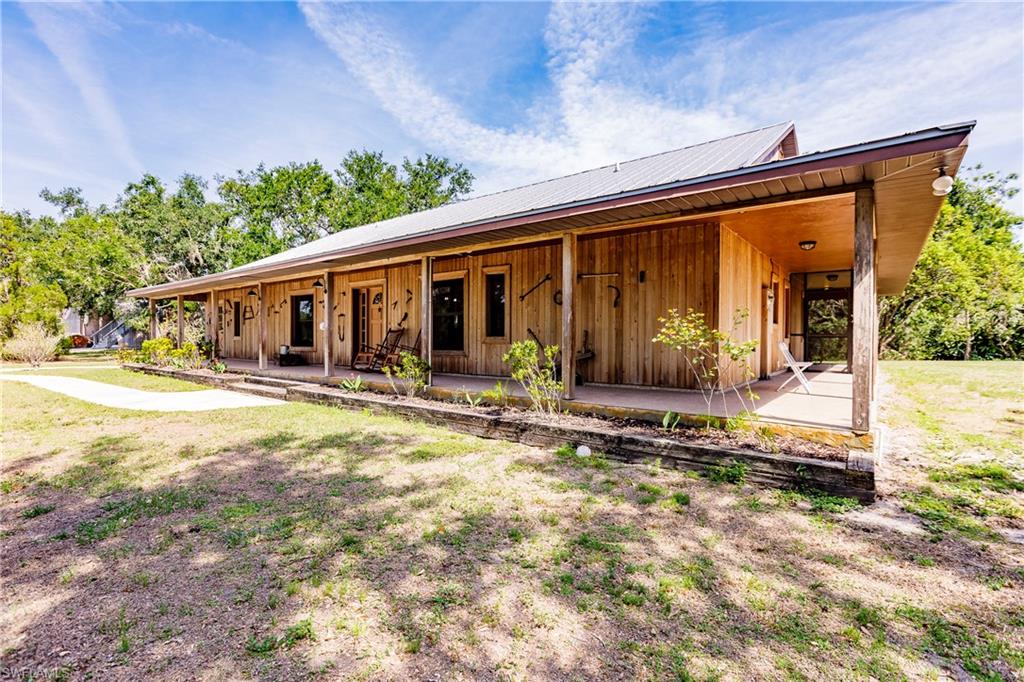 LAKE SUZY - Residential